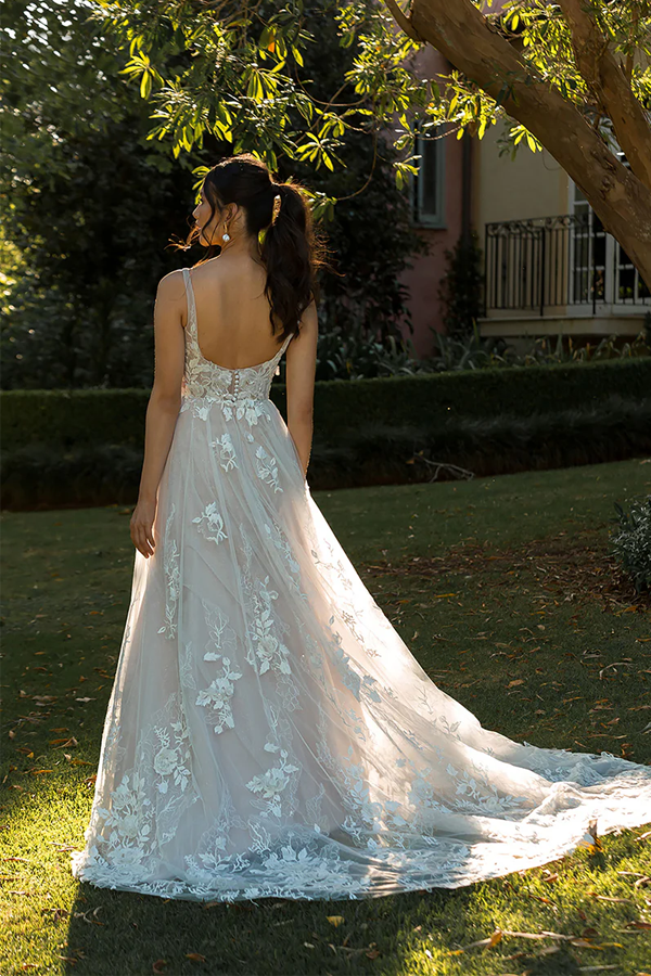 A-Line V-Neck Lace Appliques Beach Wedding Dress Boho Bridal Gown-Pgmdress