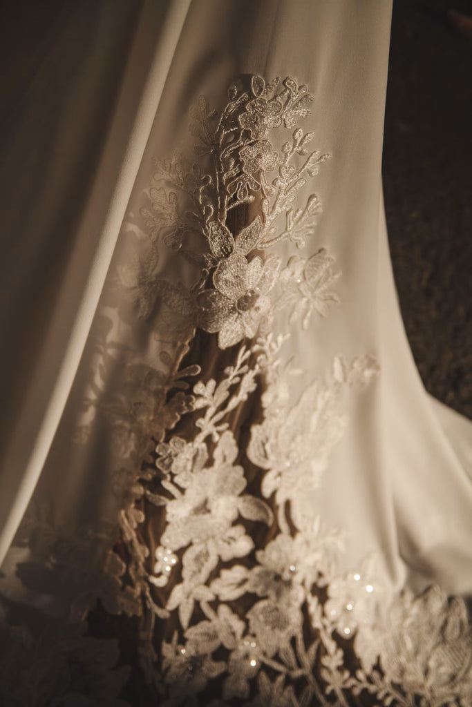 Boho Spitze Meerjungfrau Brautkleid Split Elopement Brautkleid