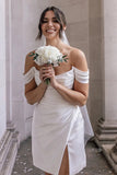 Schulterfreies Satin-Hochzeitskleid mit Wasserfallausschnitt, schlichtes kurzes Kleid WD778
