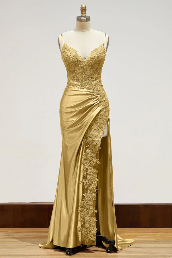 Langes schwarzes Ballkleid mit Spaghettiträgern, Applikationen und seitlichem Schlitz, PSK440