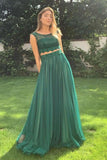 Grünes Ballkleid mit U-Ausschnitt und Applikationen, zweiteilig, PSK245