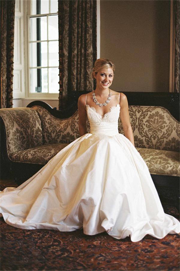 Ball Gown Sleeveless Spaghetti Strap Lace Wedding Dress WD049 Custom Size / White Ball Gown Sleeveless Spaghetti Strap Lace Wedding Dress WD049 Custom Size / White