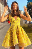 Robe de soirée courte jaune sans manches à col en V et coupe trapèze PD381