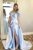Robe de bal longue en satin bleu avec appliques à épaules dénudées et fente sur le côté PG948