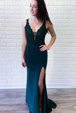 Robe de bal sirène en satin vert à décolleté en V profond et appliques PSK073