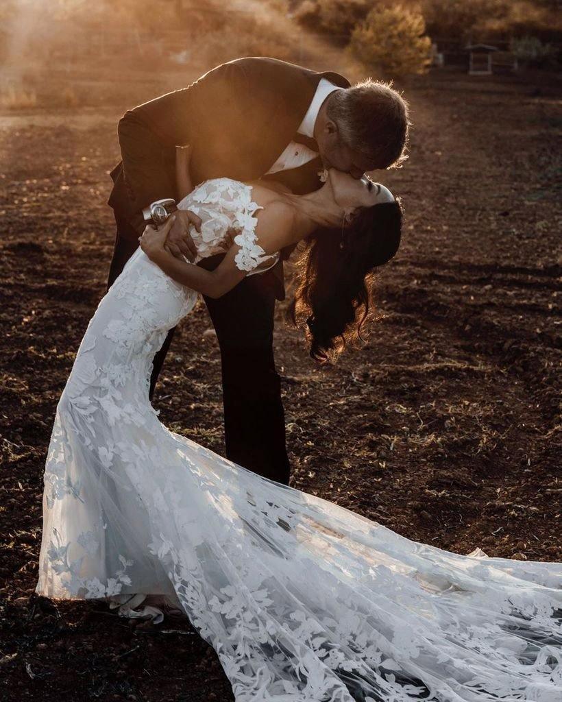 Mermaid Off-the-shoulder Tull Applique Amazing Rustic Wedding Dress WD518 - Pgmdress