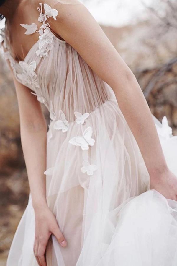 A-line V Neck Open Back Tulle Ivory Wedding Dress With Appliques WD477 US10 / White