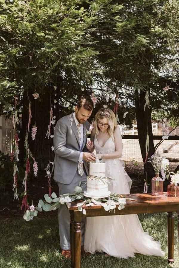 V Neck Spaghetti Strap Wedding Dresses Bridal Dress Lace Applique WD316 - Pgmdress