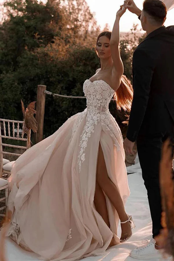 Gorgeous Sweetheart Champagne Boho Wedding Dress with Appliques US2 / Champagne Gorgeous Sweetheart Champagne Boho Wedding Dress with Appliques US2 / Champagne