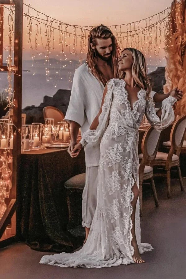 Langärmliges V-Ausschnitt Spitzenapplikationen Boho Hochzeitskleid WD749