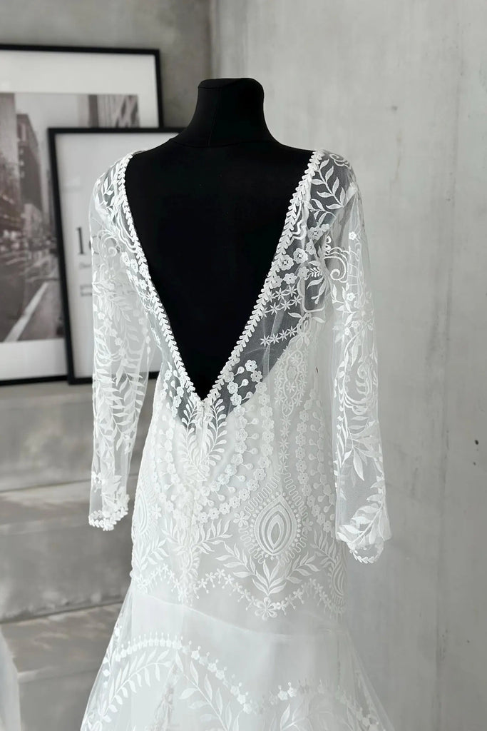 Sheath Unique Lace Long Sleeves Bohemian Wedding Dress WD752