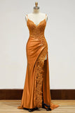 Robe de bal longue noire à bretelles spaghetti et appliques fendues sur le côté PSK440