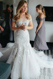 Schulterfreies Brautkleid im Meerjungfrau-Stil mit Hofschleppe und Applikationen aus Tüll WD097