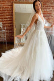 Wunderschönes A-Linien-Brautkleid mit V-Ausschnitt und offenem Rücken aus Tüll mit Applikationen WD514