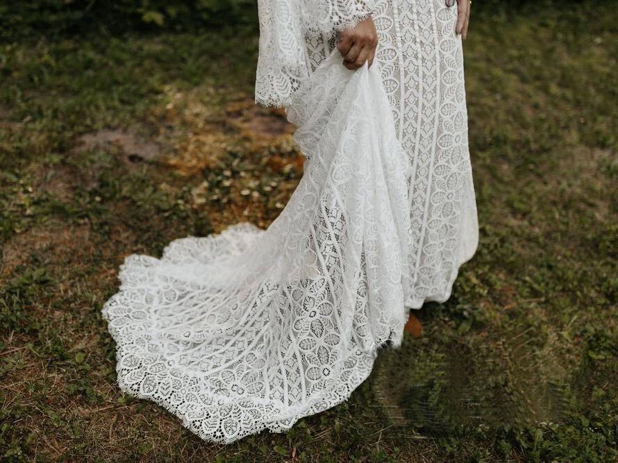 Long Sleeve Lace Wedding Dresses Lace Up Back Beach Wedding Dress WD547 - Pgmdress